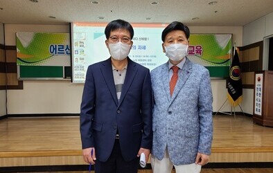 일하는 노년 날마다 신바람_시태봉행정원장님