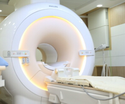 허리디스크 진단하려면 MRI 촬영 필수일까?